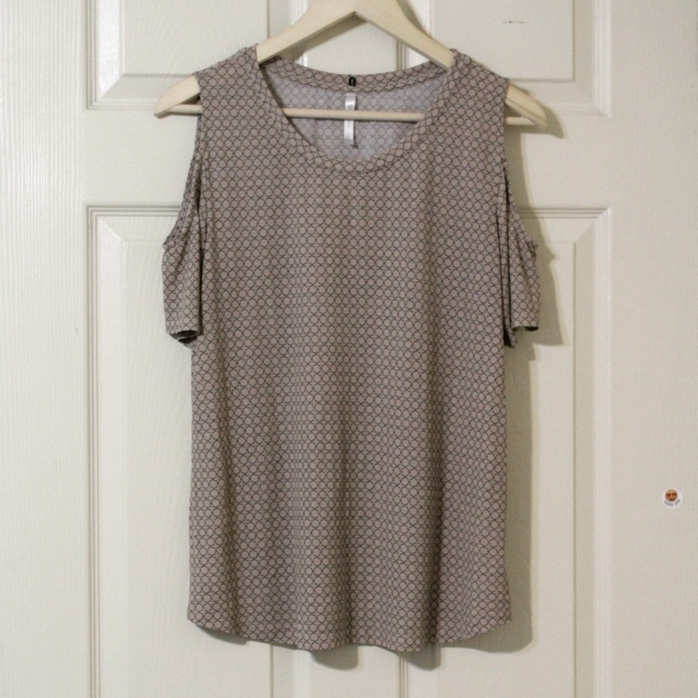 d.n.a couture Women’s Blouse